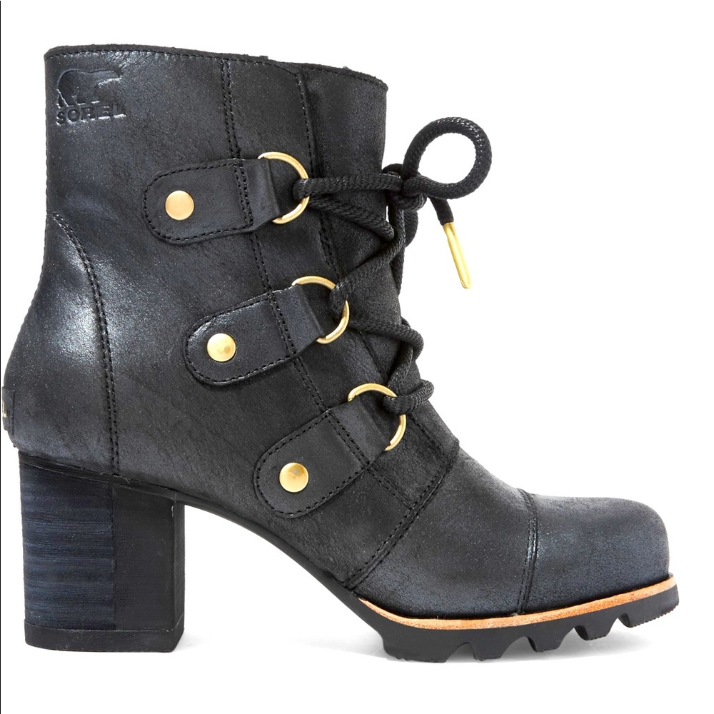 Addington waterproof nubuck boots size 9